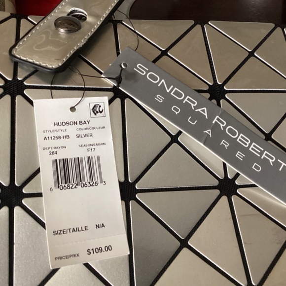 BNWT silver bag - Picture 4 of 4